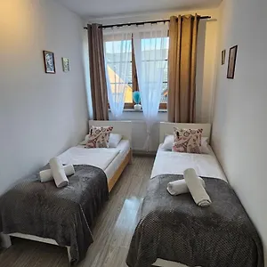 Paryski , Karpacz Polska